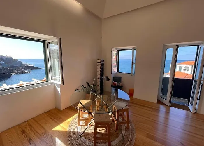 Casa Mar Adentro * Câmara de Lobos