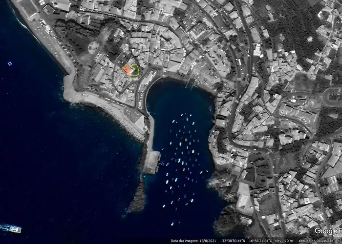 Casa Mar Adentro * Câmara de Lobos